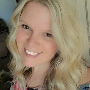 Meet your Posher, Kendra